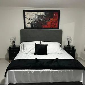Apartamento En Edificio Iroka - Oceanfront Frente Al Mar